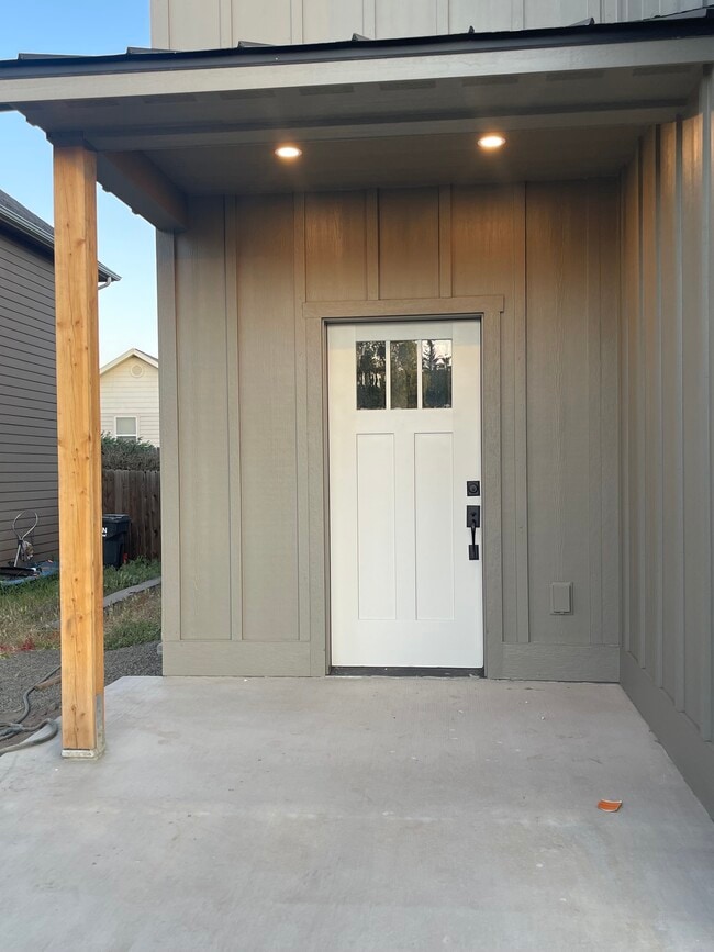 1502 S E Landen Dr in College Place, WA - Foto de edificio - Building Photo