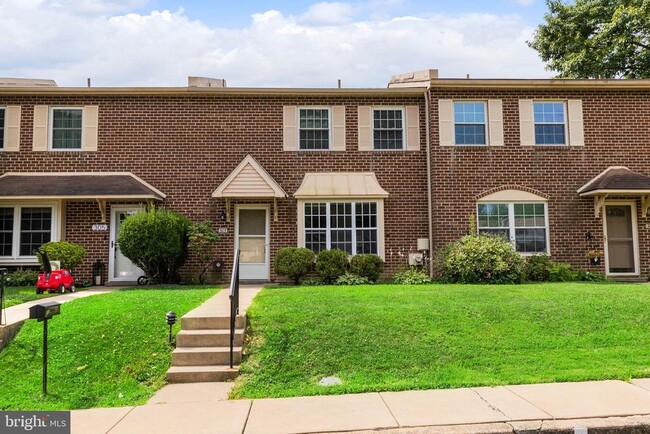 property at 303 Kidwelly Ct
