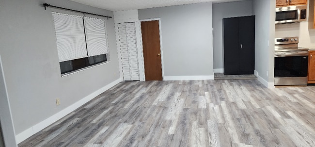 5857 J B Hines Rd, Unit Studio in Macclenny, FL - Building Photo - Building Photo