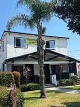 1581 1/2 W 36th Pl, Unit 1581 1.2 in Los Angeles, CA - Building Photo - Building Photo