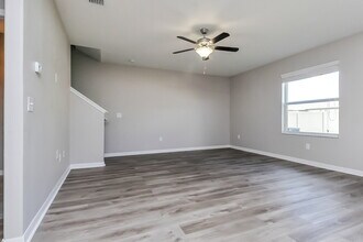 8302 Cherry Branch Dr in Ruskin, FL - Building Photo - Building Photo