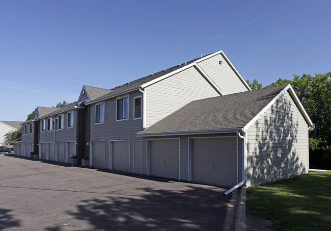 Parkside in Eagan, MN - Building Photo - Building Photo