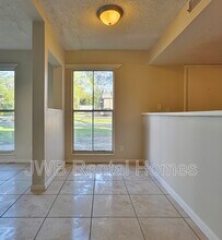 851 Bert Rd in Jacksonville, FL - Building Photo - Building Photo