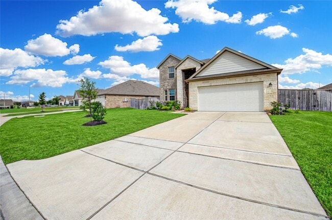 property at 26627 Ledgemont Dr