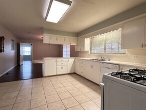 1601 N Sang Ave in Fayetteville, AR - Building Photo - Building Photo
