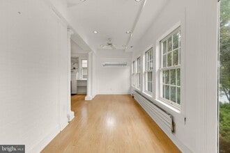 3717 Legation St NW in Washington, DC - Foto de edificio - Building Photo