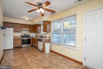 225 Cedar Dr in Quakertown, PA - Building Photo - Building Photo