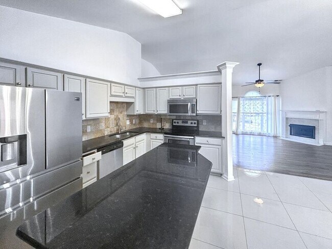 198 Lenox Dr in Birmingham, AL - Building Photo - Building Photo