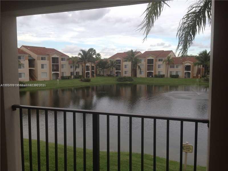 2163 Renaissance Blvd, Unit 208 in Miramar, FL - Building Photo