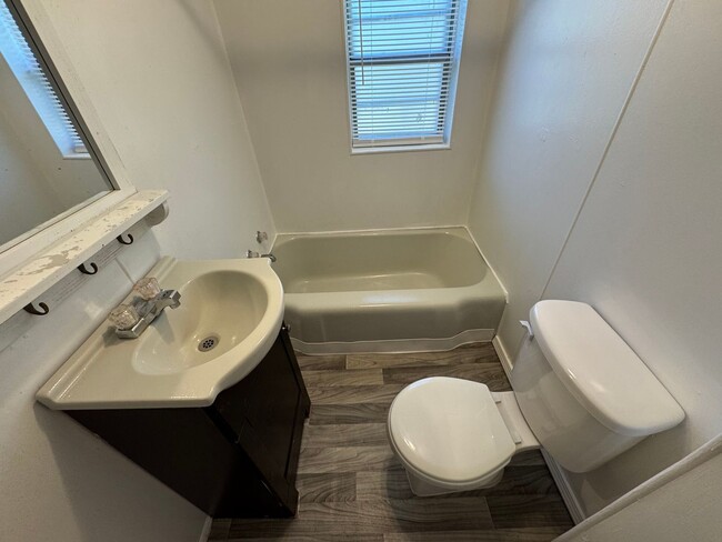 property at 3321 Willard Ave SW