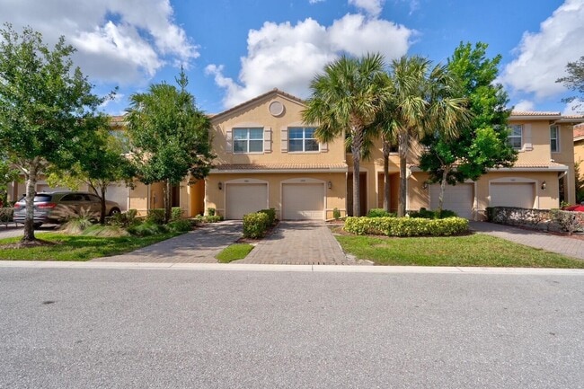 5919 Monterra Club Dr in Greenacres, FL - Building Photo - Building Photo