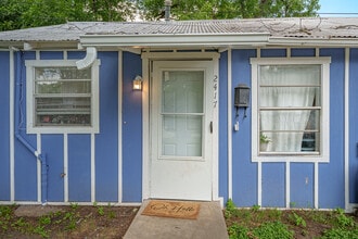 2417 N 22nd St in Waco, TX - Building Photo - Building Photo