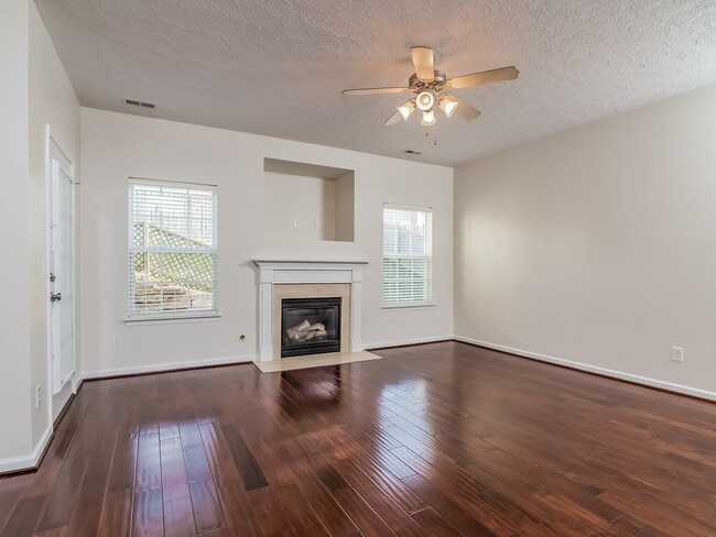 1428 Bern Dr in Spring Hill, TN - Building Photo - Building Photo