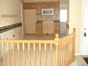8783 Lozen Dr in Sterling Heights, MI - Building Photo - Building Photo