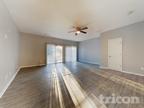 3038 Deerborne Ct in Atlanta, GA - Building Photo - Building Photo