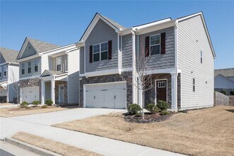 2928 Cottage Ln in College Park, GA - Building Photo - Building Photo
