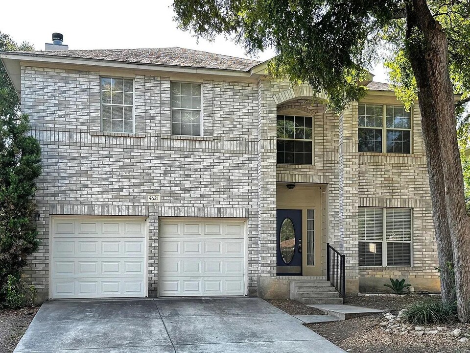 4621 Flagstone Dr in Schertz, TX - Building Photo