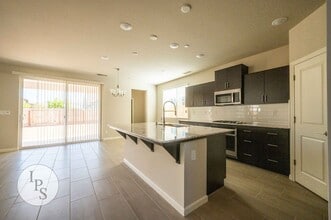4152 Sussex Ave in Clovis, CA - Building Photo - Building Photo