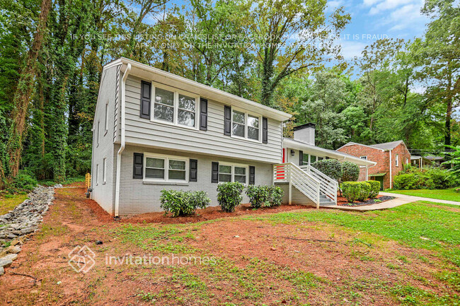 472 Susan Creek Dr in Stone Mountain, GA - Building Photo - Building Photo