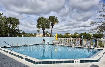 1676 SE Green Acres Cir in Port St. Lucie, FL - Building Photo - Building Photo