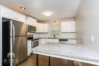 2825 Old Concord Rd SE in Smyrna, GA - Building Photo - Building Photo