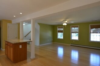 55 Arrowwood Dr in Shrewsbury, MA - Building Photo - Building Photo