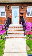 648 Milton Ave in Lyndhurst, NJ - Building Photo - Building Photo