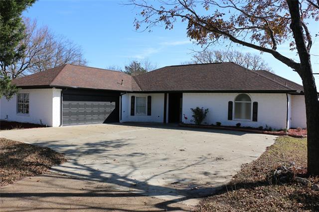 property at 2858 Waters Edge