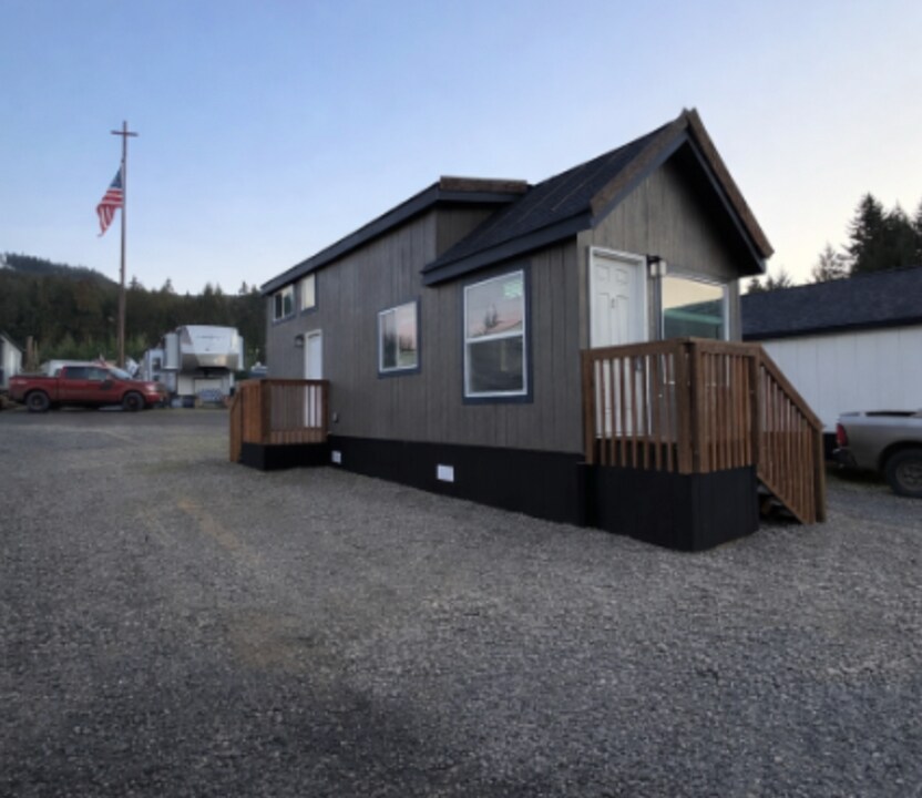 186 Granite Rd in Port Angeles, WA - Building Photo