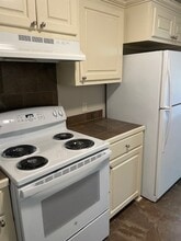 14835 Forest Grove Ave in Baton Rouge, LA - Foto de edificio - Building Photo