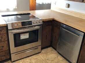 1515-1525 David Dr in Lebanon, OR - Building Photo - Building Photo