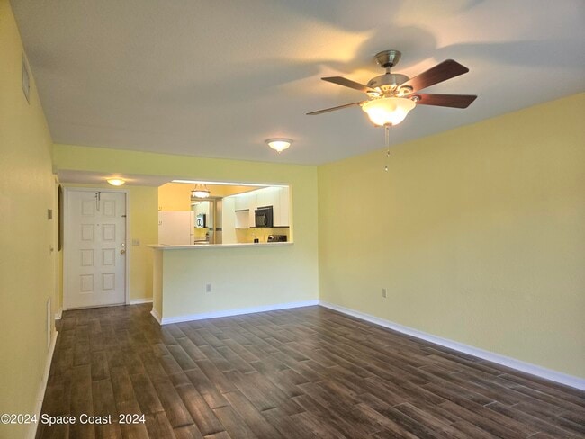 1211 Country Club Dr in Titusville, FL - Building Photo - Building Photo