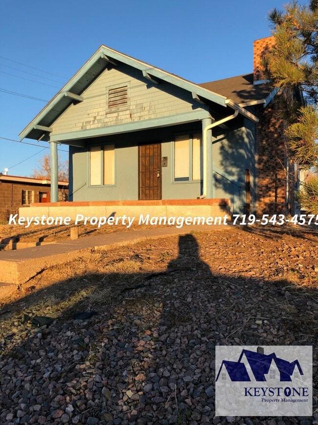 property at 906 N Glendale Ave