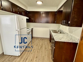 4210 W Arlington St, Unit D in Yakima, WA - Building Photo - Building Photo