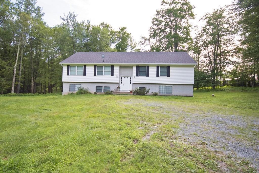 32 Cooper Rd in Monticello, NY - Building Photo