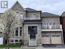 60 Wozniak Cres in Markham, ON - Building Photo