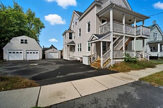 15 Gilmore St in Chicopee, MA - Building Photo - Building Photo