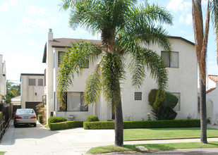 4568 Cleveland Ave in San Diego, CA - Building Photo - Building Photo