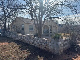 1481 Burger St in Abilene, TX - Building Photo