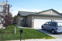 906-932 S Diamond St in Nampa, ID - Foto de edificio - Building Photo