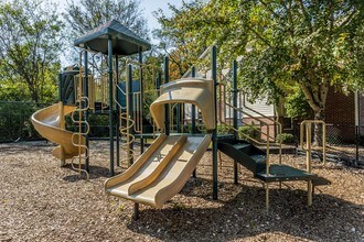 May Rose Place in Savannah, TN - Foto de edificio - Building Photo