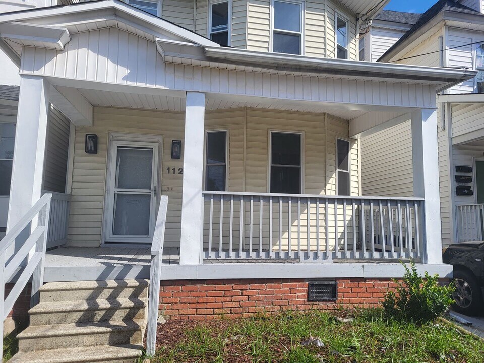 112 W 38th St in Norfolk, VA - Building Photo
