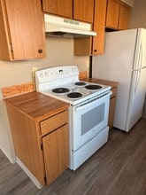 1554 Wedgewood Pl in Stayton, OR - Building Photo - Building Photo