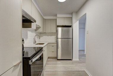 6555 Kildare in Cote-St-Luc, QC - Building Photo - Building Photo