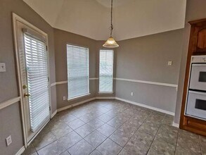 9300 Vista Cir in Irving, TX - Building Photo - Building Photo