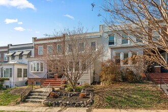 1104 Weldon Ave in Baltimore, MD - Foto de edificio - Building Photo