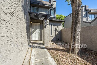 2232 W Lindner Ave in Mesa, AZ - Foto de edificio - Building Photo