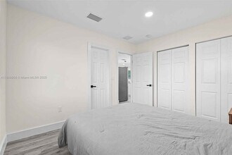 742 NW 70th St in Miami, FL - Building Photo - Building Photo