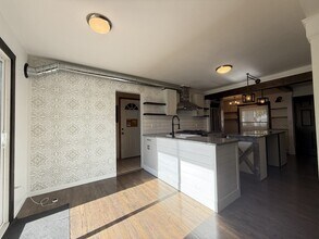 2447 Roanoke Dr in Ypsilanti, MI - Building Photo - Building Photo