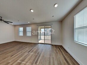 9141 Fiesta Impatiens Ct in Las Vegas, NV - Building Photo - Building Photo